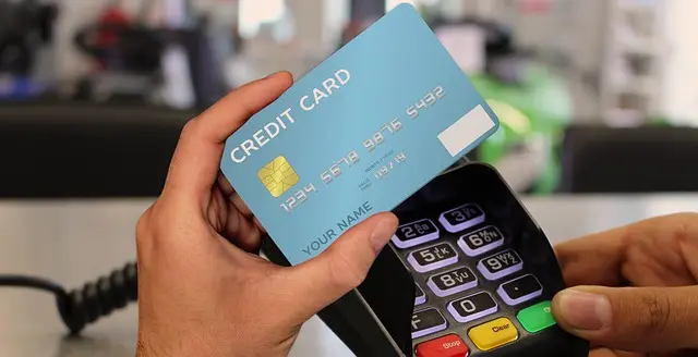 Comment comparer efficacement les crédits à la consommation