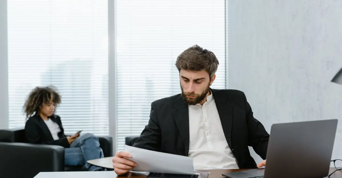 Comment éviter les frais bancaires élevés en 5 étapes