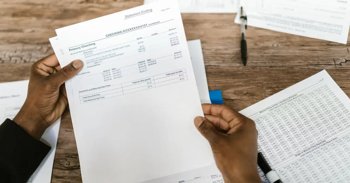 Comment bien choisir son assurance bancaire : guide pratique
