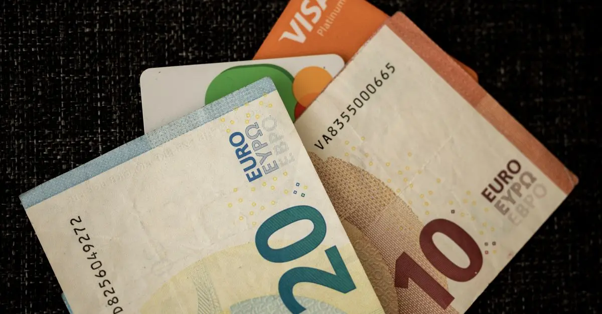 Comment choisir la meilleure carte bancaire pour vos besoins