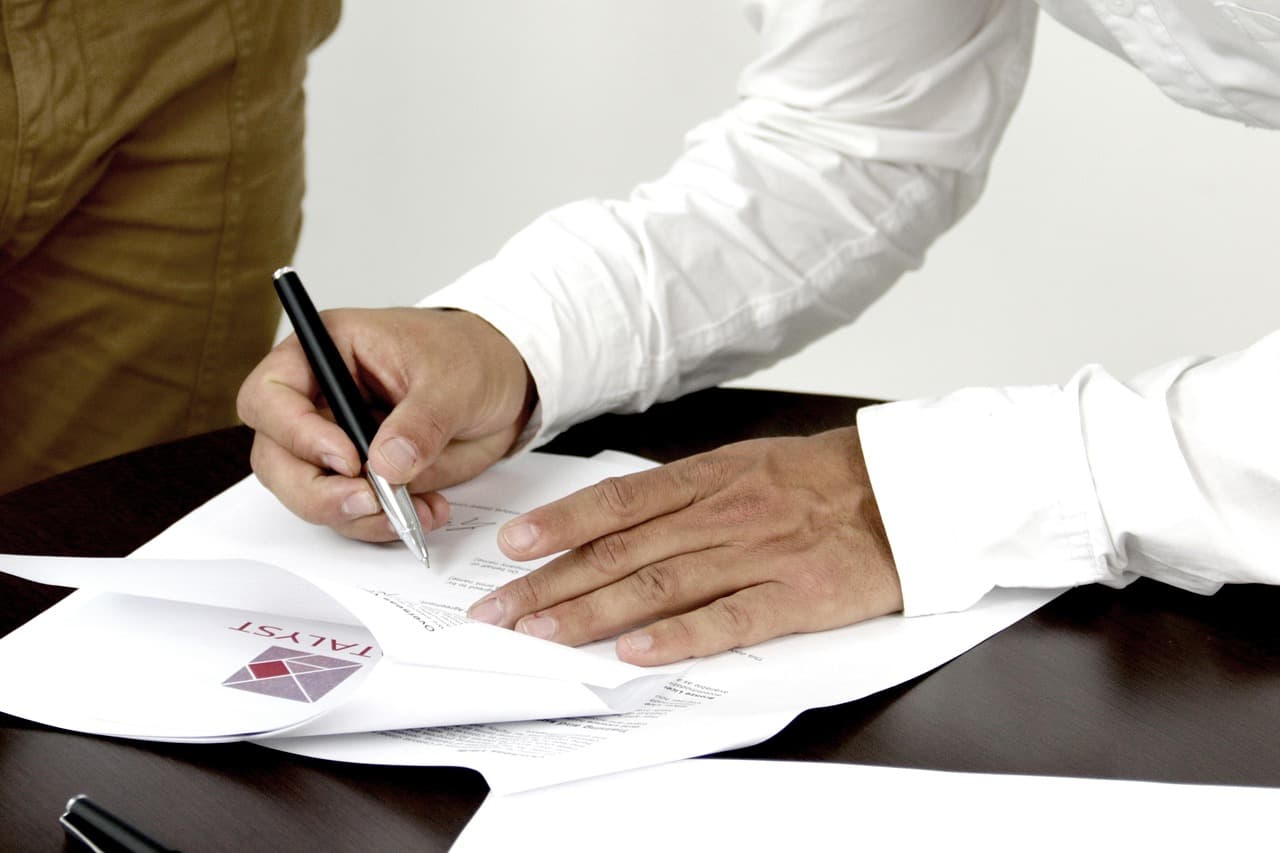 Comment bien choisir une carte bancaire : guide pratique